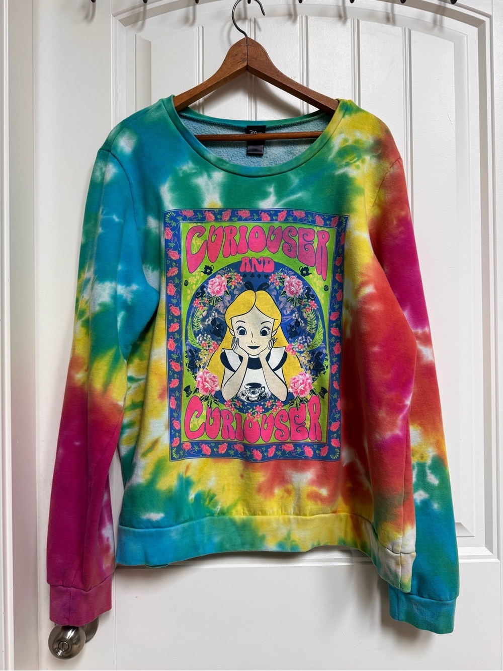 Hot Topic Disney Alice in Wonderland Curiouser & Curiouser Tie Dye Crewneck  2XL